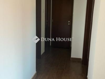 Eladó lakás Monor