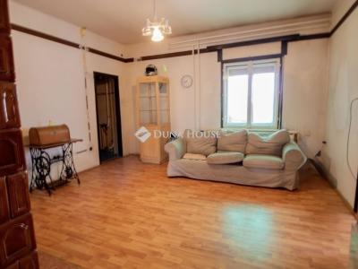 Eladó családi ház Ecser