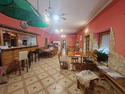 Eladó ház Csongrád