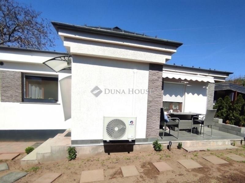 Eladó családi ház Mogyoród