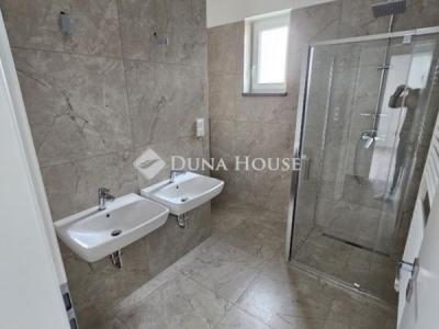 Eladó családi ház Pécs