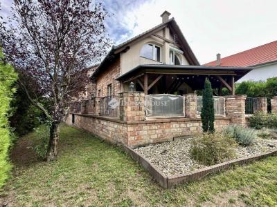 Eladó családi ház Pécs