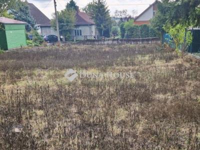 Eladó lakóövezeti telek Balatonfenyves