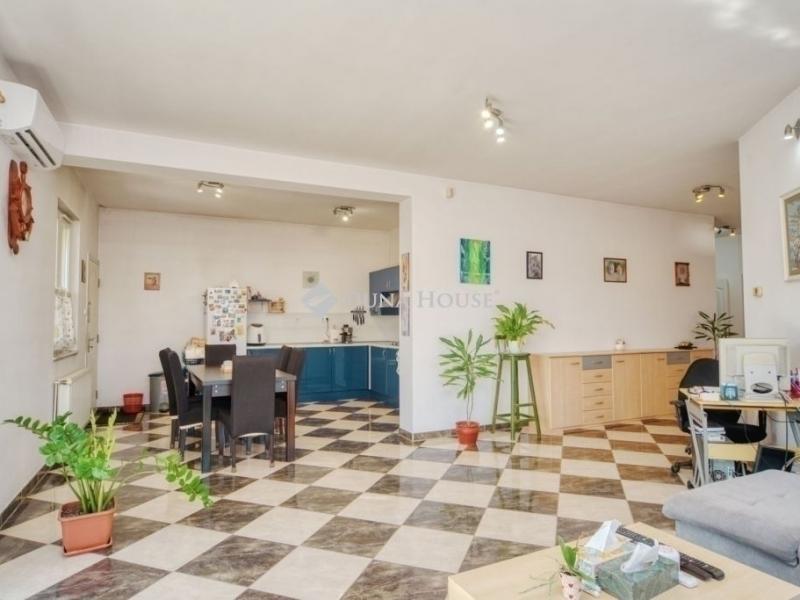 Eladó családi ház Gyál