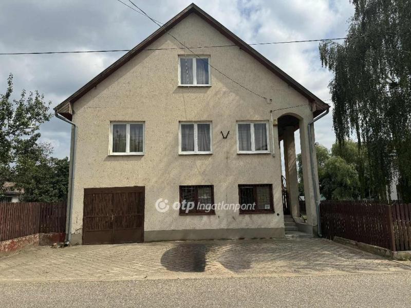 Eladó családi ház Hosszúpályi