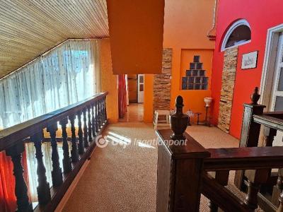 Eladó családi ház Szentes