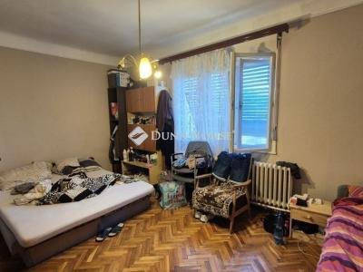 Eladó családi ház Mogyoród