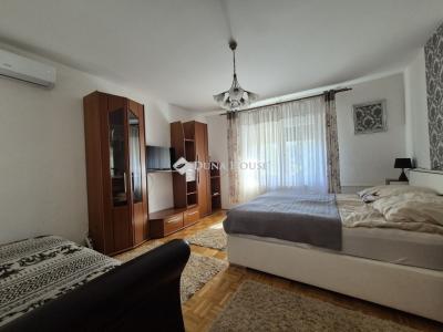 Eladó családi ház Siófok