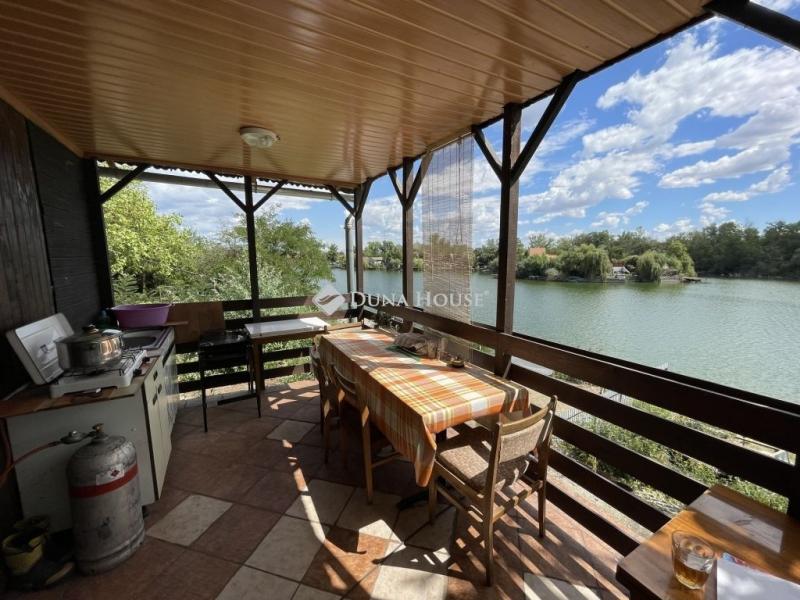 Eladó nyaraló Szigetszentmiklós