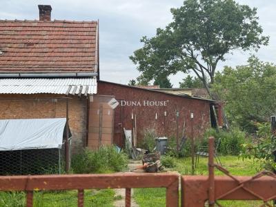 Eladó lakóövezeti telek Szigetszentmárton