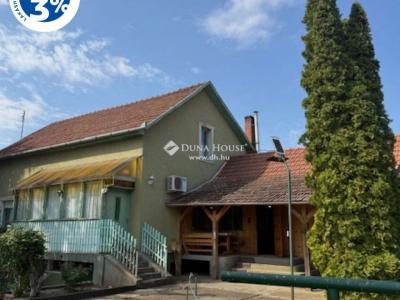 Eladó családi ház Tápiószele