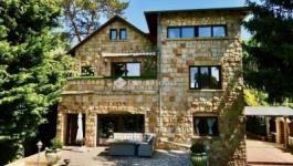 Eladó családi ház Budapest