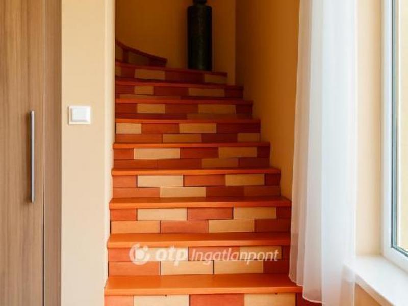 Eladó családi ház Kiskunlacháza