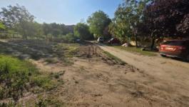 Eladó lakóövezeti telek Taksony