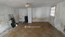 Eladó lakóövezeti telek Pécs