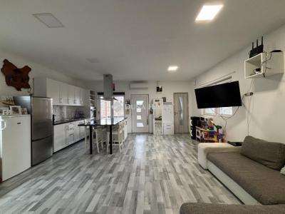 Eladó családi ház Mogyoród