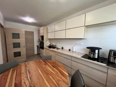 Eladó lakás Pécsvárad