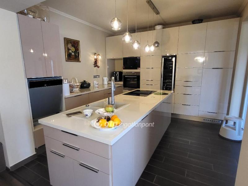 Eladó családi ház Balatonszárszó