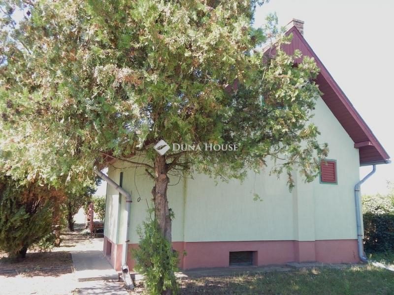 Eladó nyaraló Enying