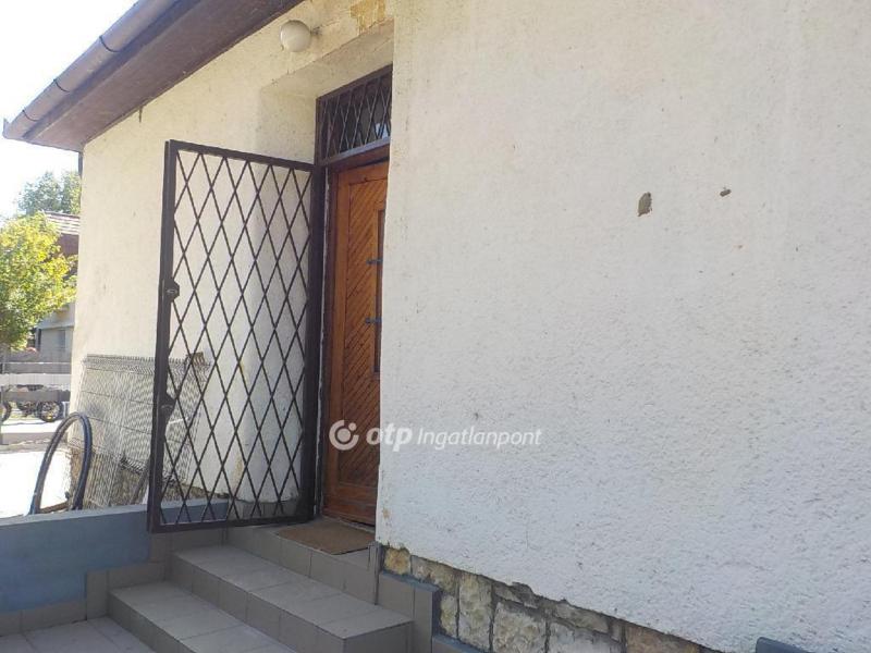 Eladó nyaraló Balatonboglár