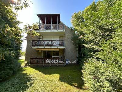 Eladó lakás Balatonőszöd