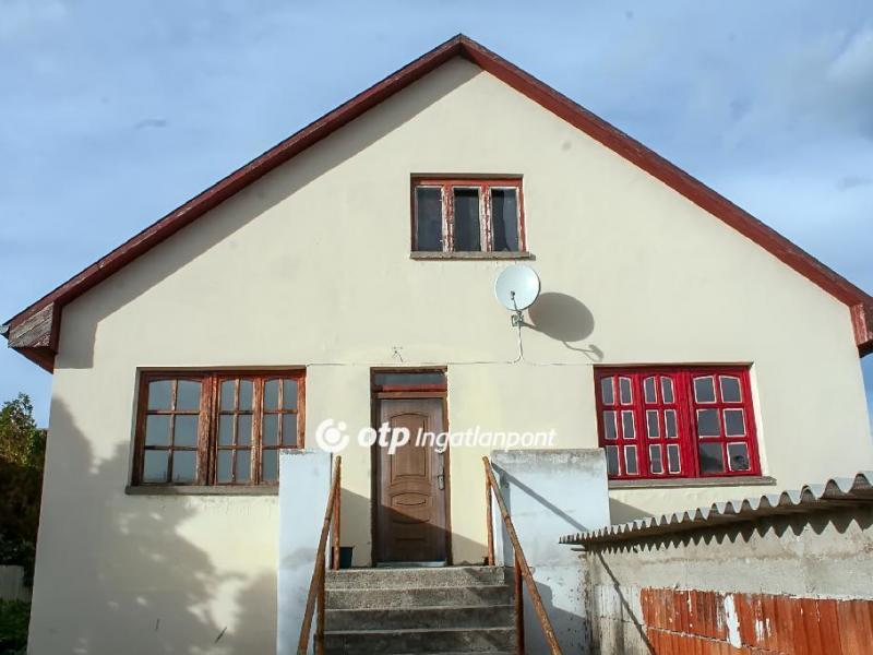 Eladó családi ház Debrecen