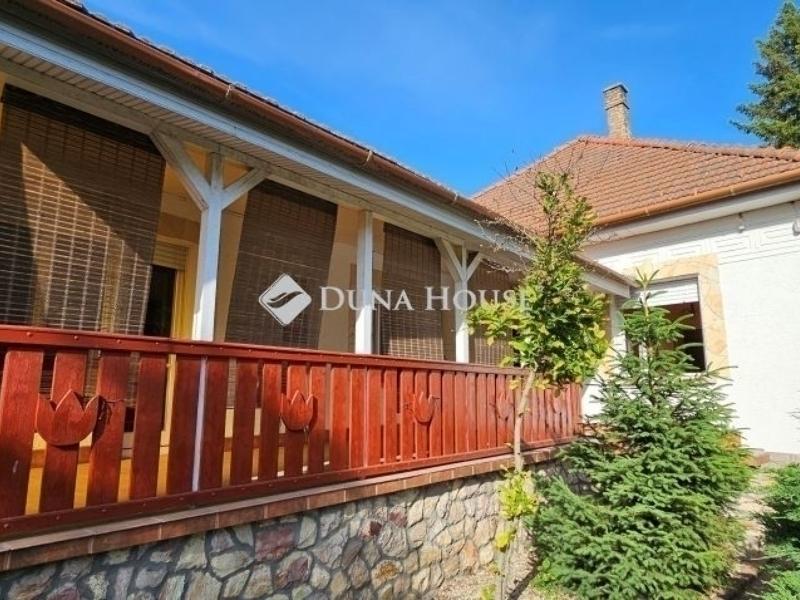 Eladó családi ház Tápiószecső