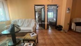 Eladó családi ház Úri