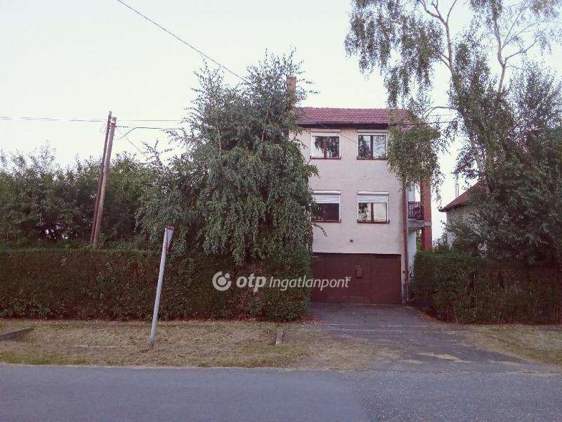 Eladó családi ház Fehérgyarmat