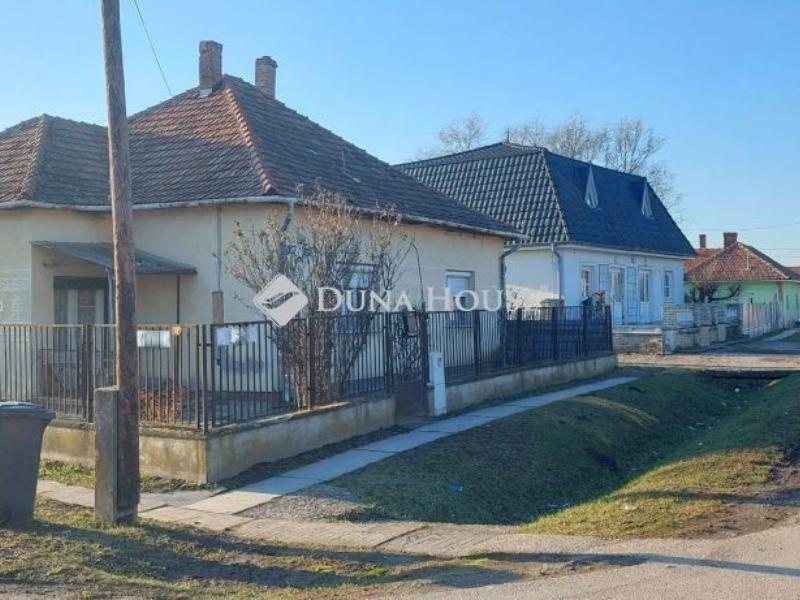 Eladó családi ház Vésztő