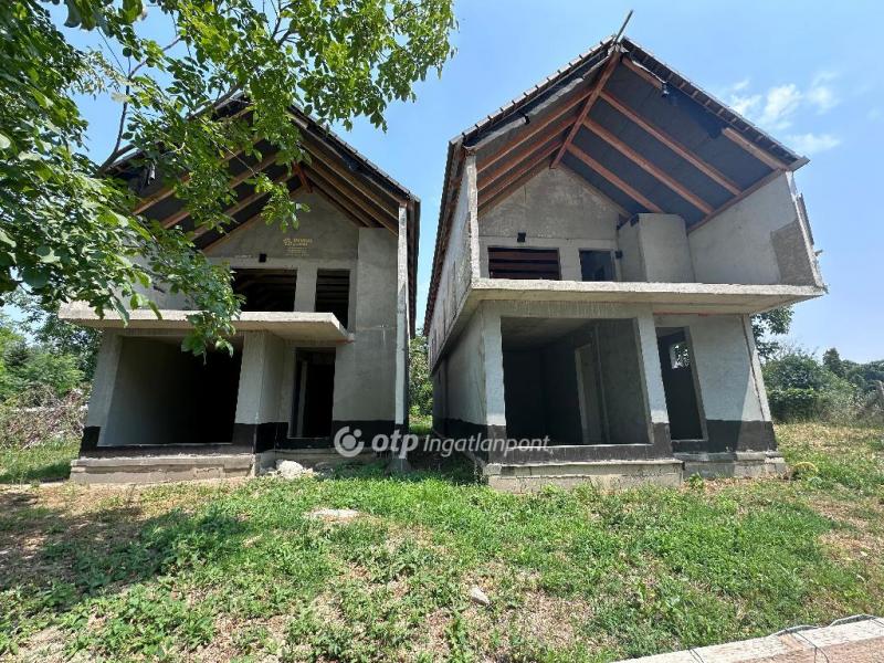 Eladó ikerház Dömsöd