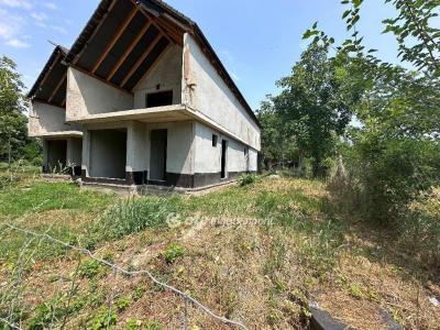 Eladó családi ház Dömsöd