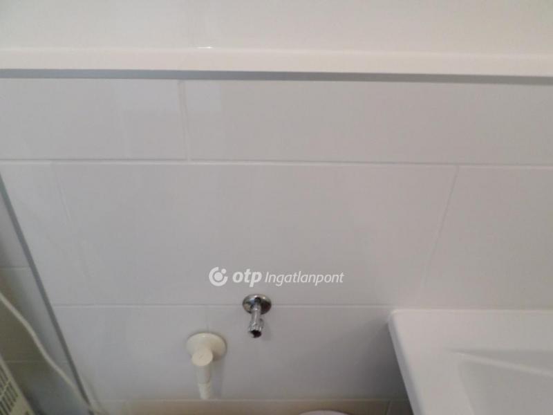 Eladó lakás Tököl