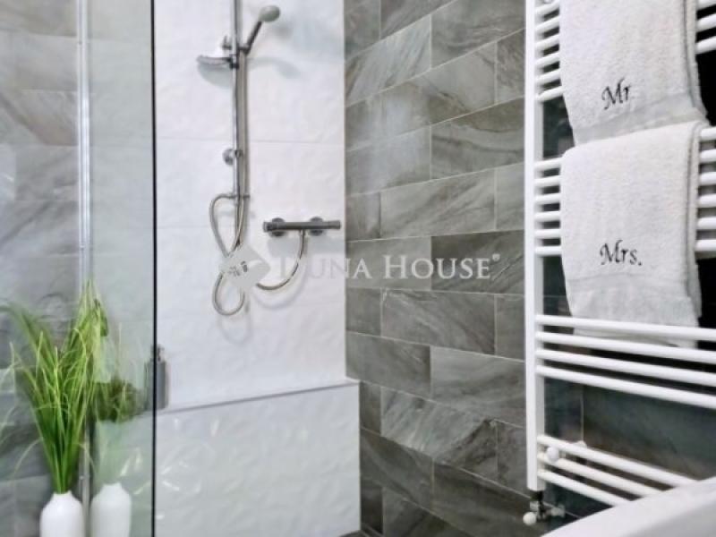 Eladó családi ház Pécs