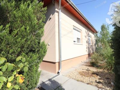 Eladó családi ház Cserkeszőlő