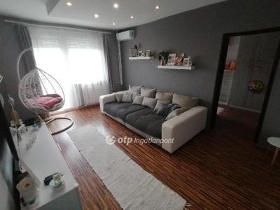 Eladó lakás Debrecen