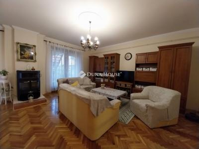 Eladó családi ház Szeged