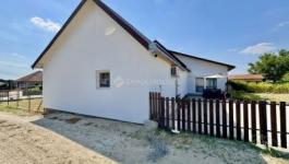 Eladó családi ház Kóka