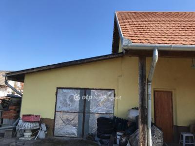 Eladó családi ház Tárnok