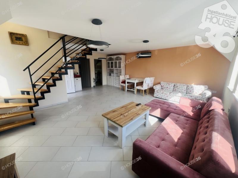 Eladó lakás Szekszárd