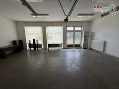 Eladó utcai bejáratú üzlethelység Budapest