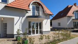 Eladó lakás Velence