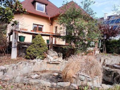 Eladó családi ház Budapest