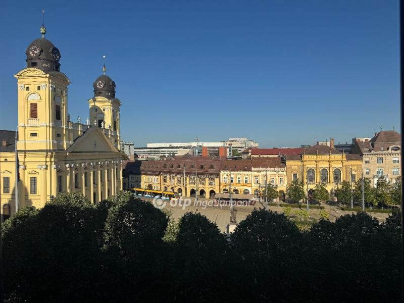 Eladó lakás Debrecen