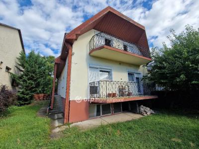 Eladó családi ház Debrecen