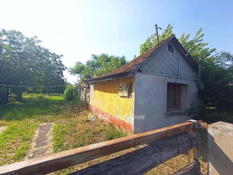 Eladó családi ház Nagykáta