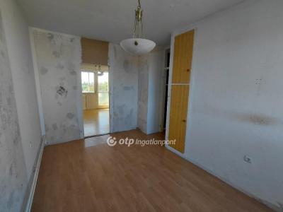 Eladó lakás Hatvan