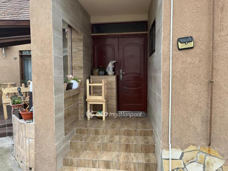 Eladó családi ház Jászberény