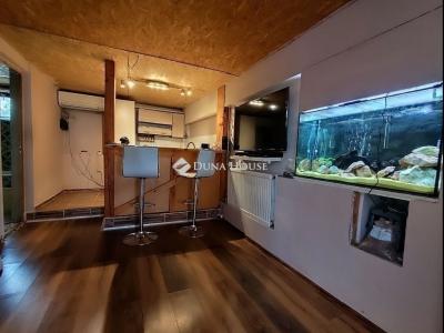 Eladó családi ház Vecsés