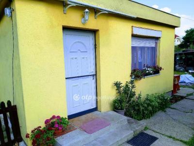 Eladó családi ház Budapest